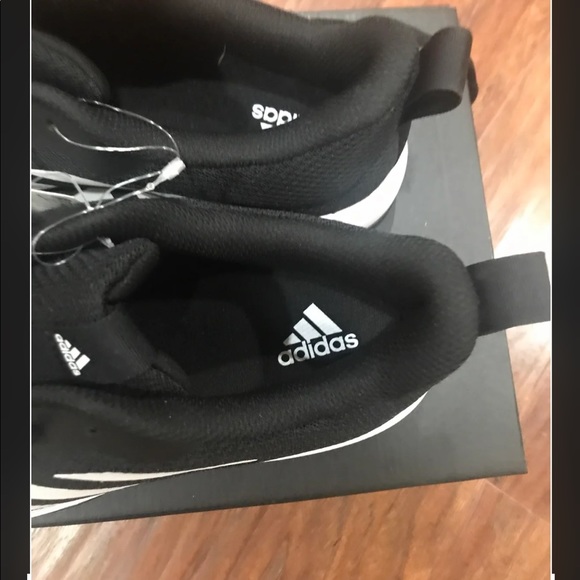 Adidas Men's Athletic Shoe sizes 8- 12 - Picture 9 of 10